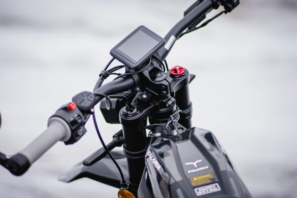 Talaria STING R L1e Road Legal - Image 2
